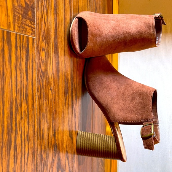 CL BY LAUNDRY Brown high heel shoes - Picture 4 of 6